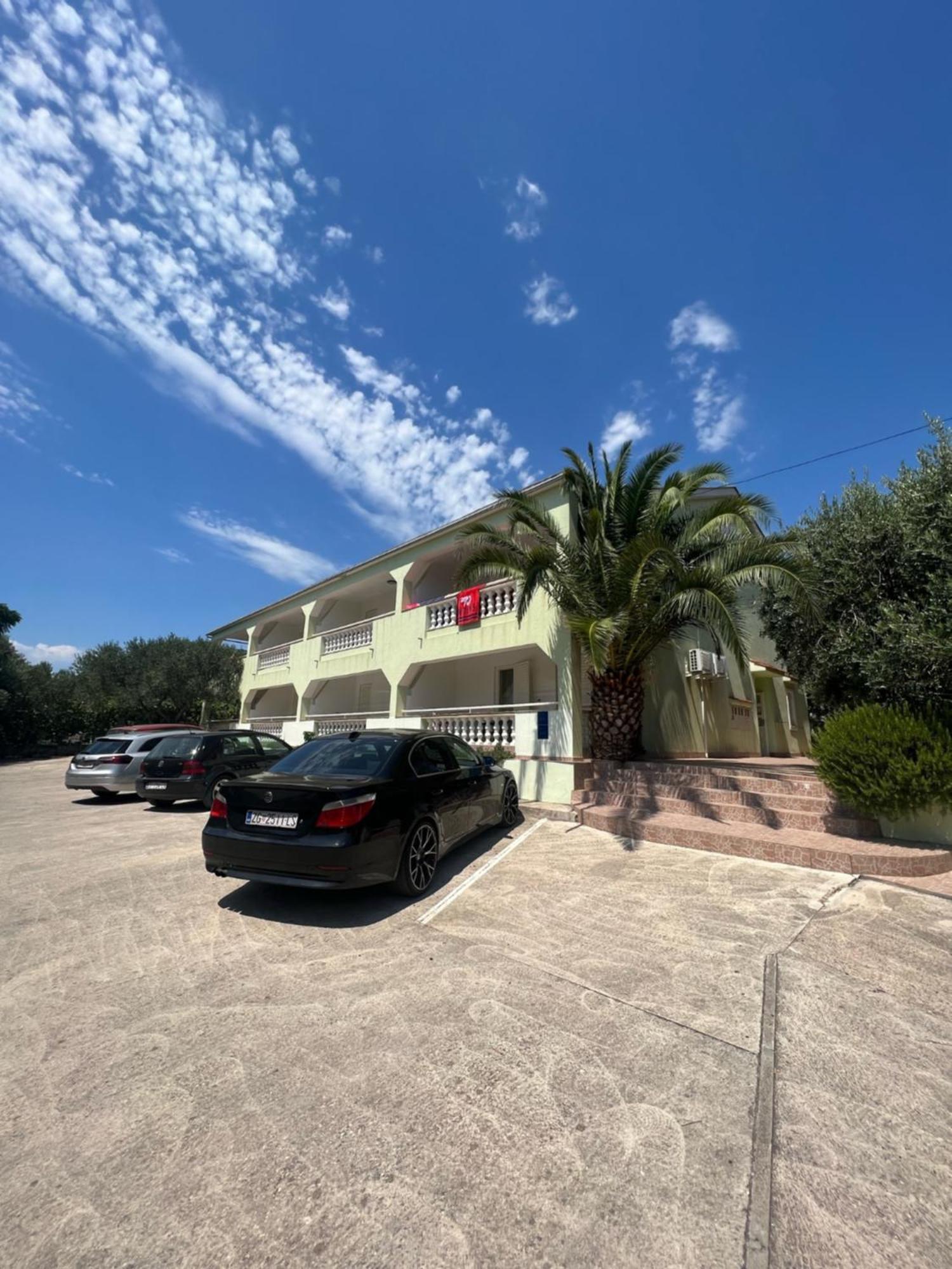 Apartments Svekric ノヴァリャ エクステリア 写真