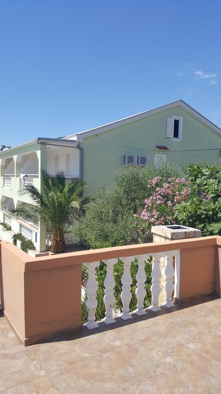 Apartments Svekric ノヴァリャ エクステリア 写真